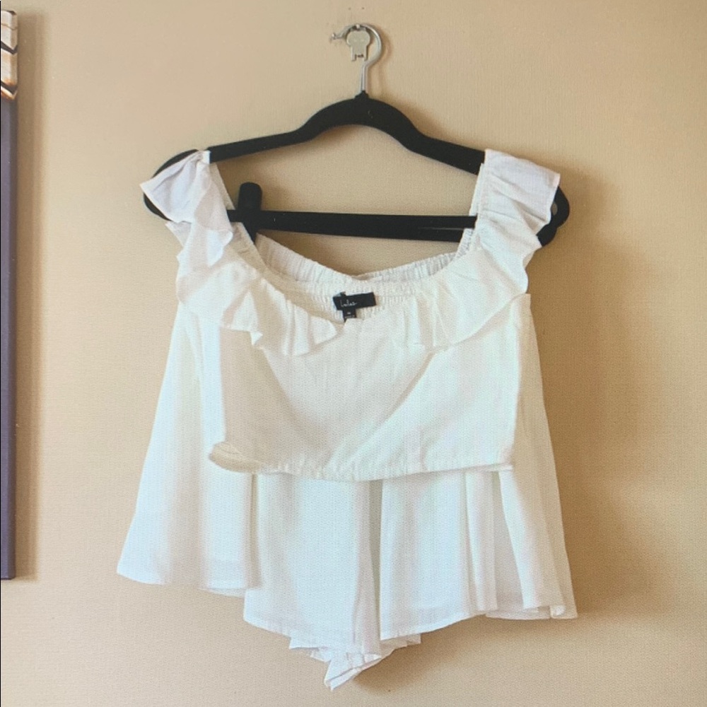 Elegant White Ruffled Top